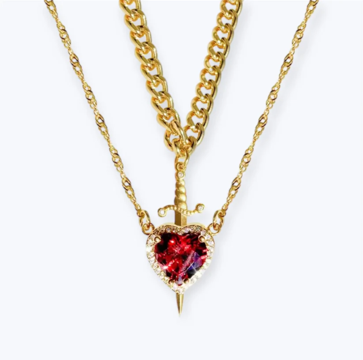 Collier cœur et épée d'amour – Rouge et Or ❤️⚔️💛